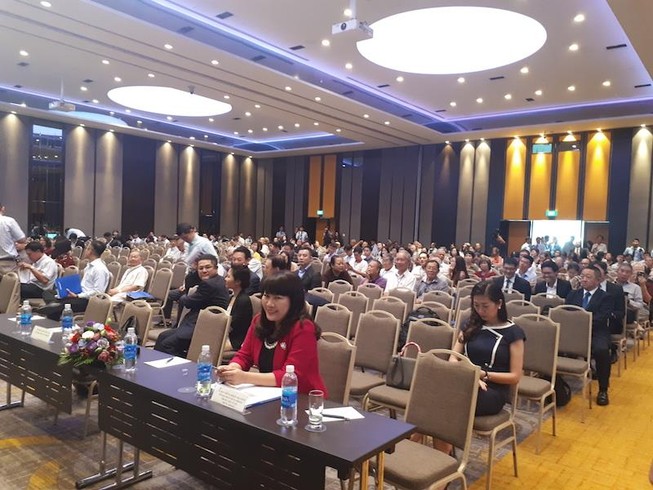 Eximbank phải dừng đại hội cổ đông vào phút chót