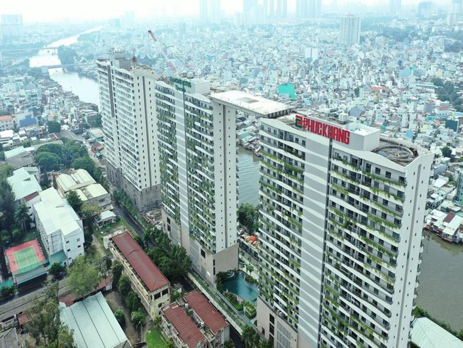 Hợp long cầu dây văng nối liền Sky Park 5.000 m2