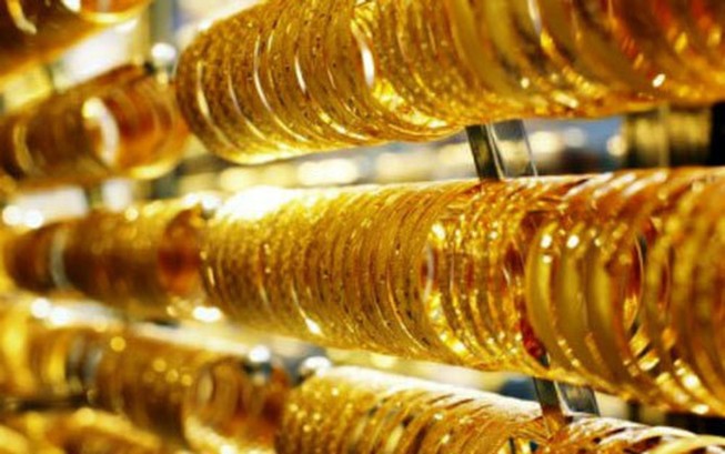 Giá vàng rủ nhau lao dốc, bốc hơi 1 triệu đồng/lượng