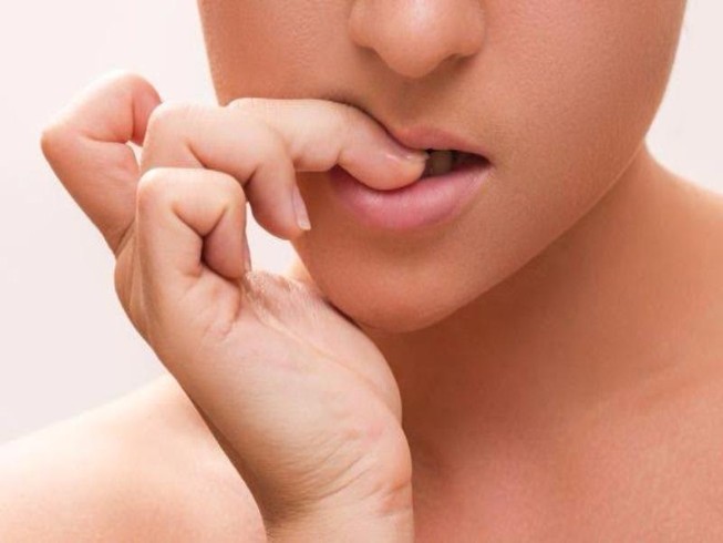 Những hậu quả kinh khủng từ thói quen cắn móng tay