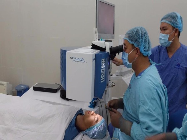 Bao nhiêu tiền một ca mổ mắt mà không chạm vào mắt?