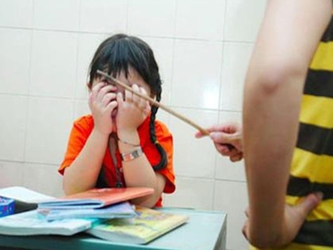 Xử lý học sinh vi phạm trong trường bằng luật nào?