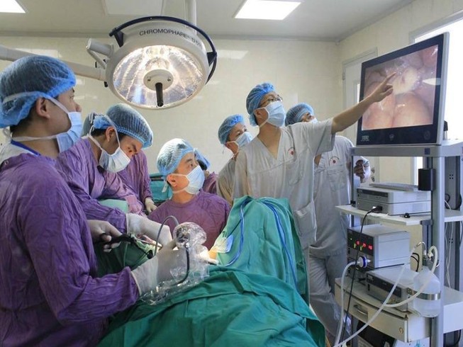 Tạo hình thành công cho cô gái 23 năm không có âm đạo