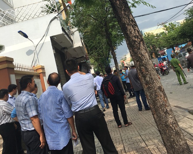 TP.HCM: Nổ tại trụ sở Công an phường 12, quận Tân Bình