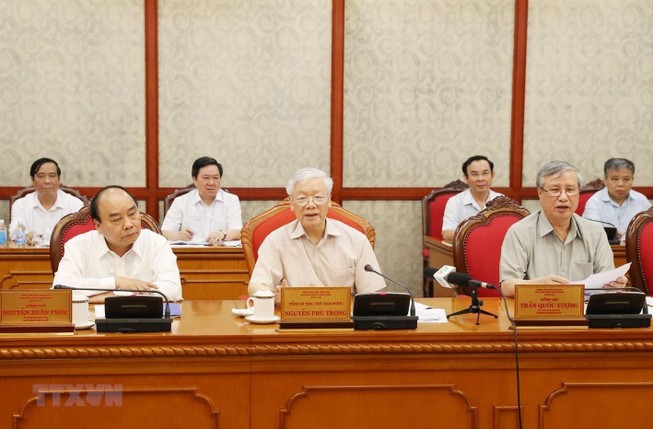 Tổng Bí thư, Chủ tịch nước chủ trì họp Bộ Chính trị