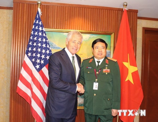 Bộ trưởng Phùng Quang Thanh: Nhật, Mỹ sẵn sàng hỗ trợ cảnh sát biển Việt Nam