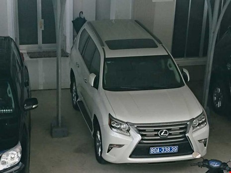 Nóng: Cà Mau đã trả lại 2 xe lexus công ty Công Lý tặng