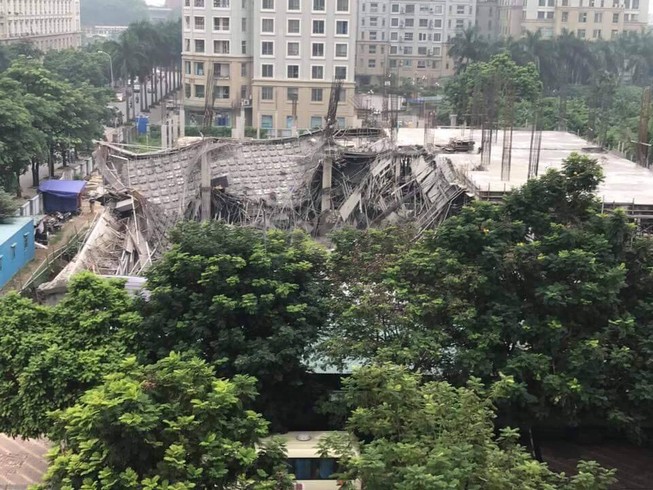 Hà Nội: Trường mầm non đang xây dựng bị sập