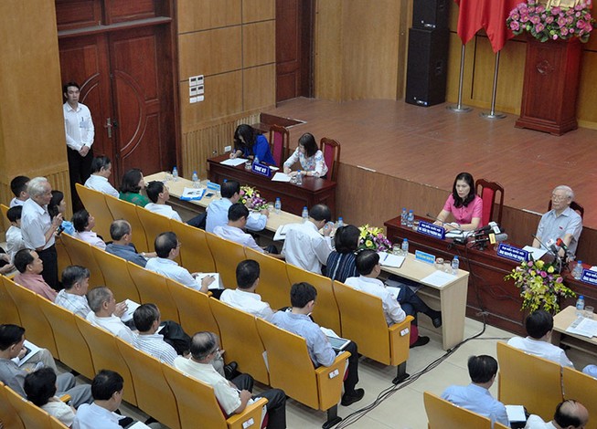 Cử tri khen vụ Đà Nẵng, phê bình vụ Yên Bái