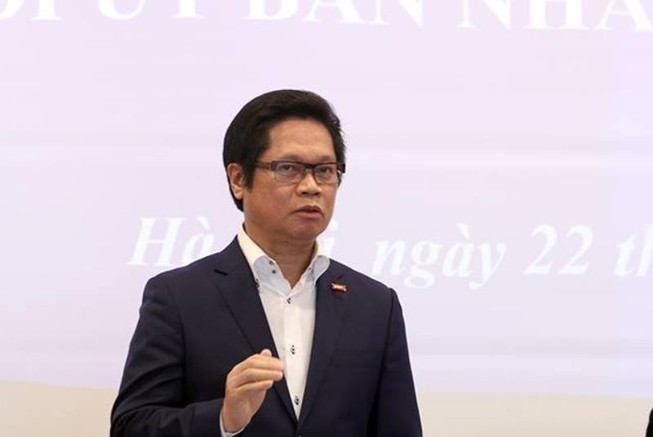 Ông Nguyễn Đức Chung muốn đưa nhà máy iPhone về Hà Nội