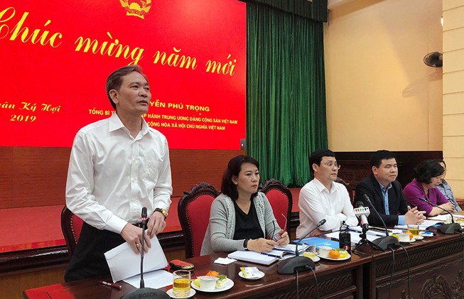 Chủ tịch Hà Nội chỉ đạo chuyển công an làm rõ vụ rừng Sóc Sơn