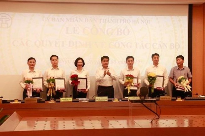 Hà Nội điều động hàng loạt nhân sự cấp sở, huyện
