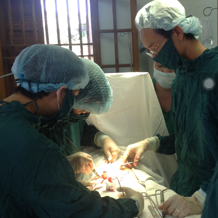 Mổ cấp cứu 1 chiến sĩ viêm ruột thừa cấp tại đảo Bạch Long Vĩ