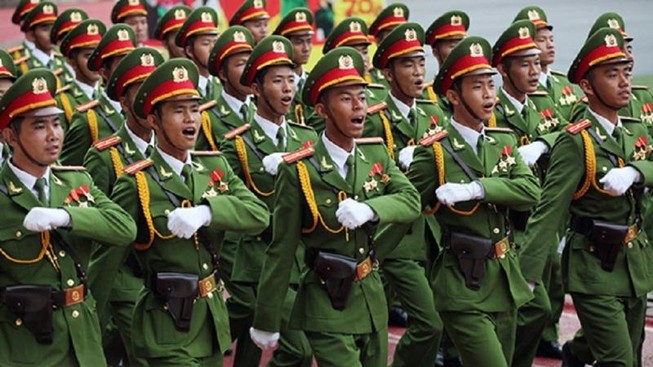 Vì sao cục trưởng của Bộ Công an có cấp bậc hàm trung tướng?
