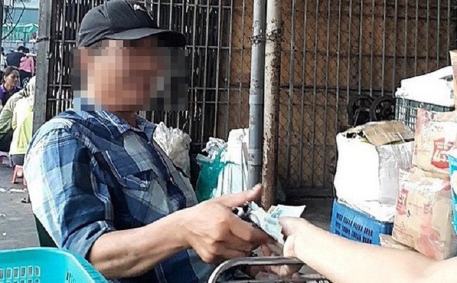 Bắt 3 bị can vụ 'bảo kê' tại chợ đầu mối Long Biên