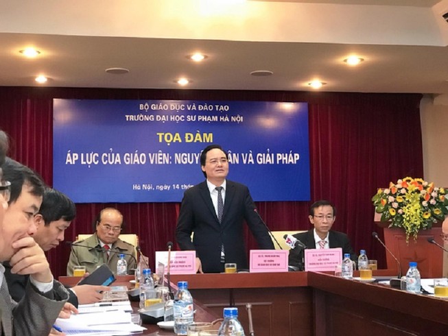 Bộ trưởng Nhạ: Không để người thầy cô đơn trước áp lực nghề