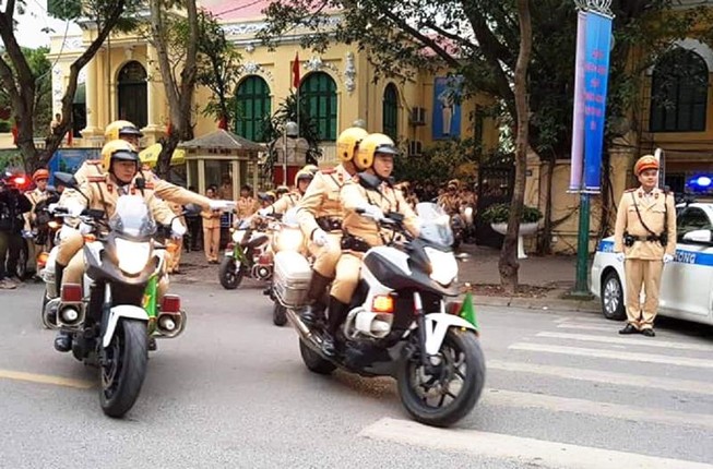 Trưởng CSGT Hà Nội: Không để tiêu cực ảnh hưởng tới lực lượng