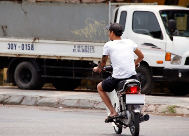 24 tổ tuần tra ở Hà Nội sẽ xử nghiêm việc không nón bảo hiểm