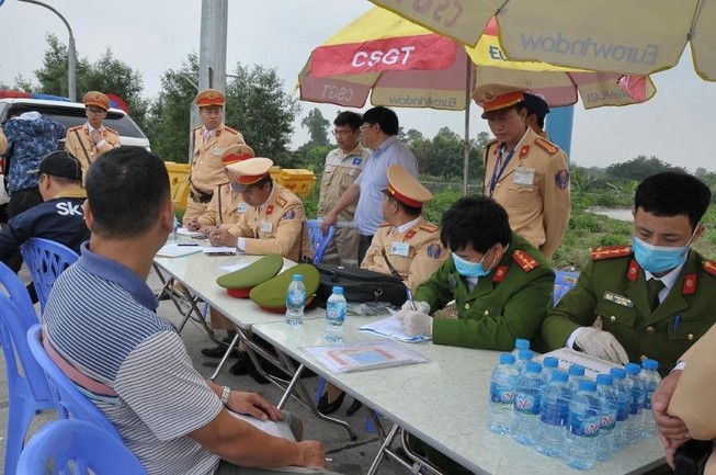 Tài xế đầu kéo dương tính ma túy vì... uống 'rượu 138'