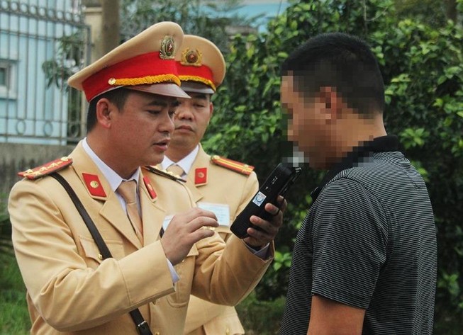 Mỗi ngày CSGT phát hiện gần 10 tài xế dương tính ma túy