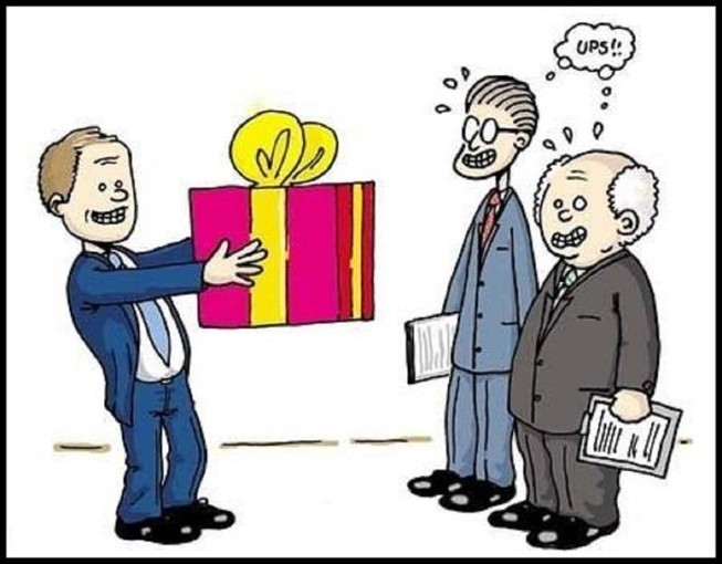 Đề xuất việc tặng quà bằng tài sản công