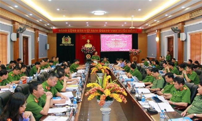Tín dụng đen lãi suất 700% len lỏi đến mọi miền