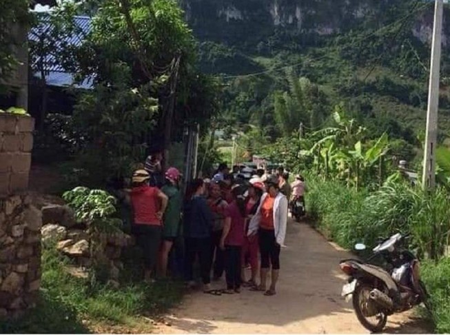 Nghi án chém người tình rồi tẩm xăng đốt cả nhà