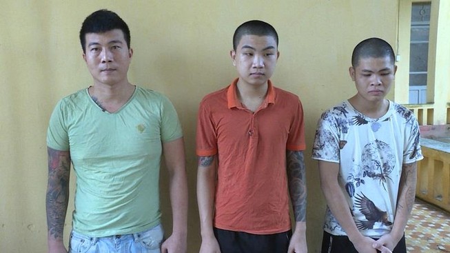 Đi đòi nợ giúp, 5 người bị khởi tố, truy nã