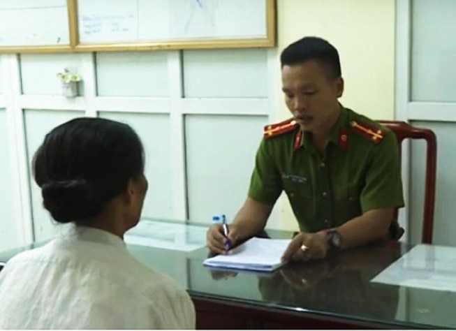 Người phụ nữ 58 tuổi rải đinh quốc lộ để chồng vá xe lấy tiền