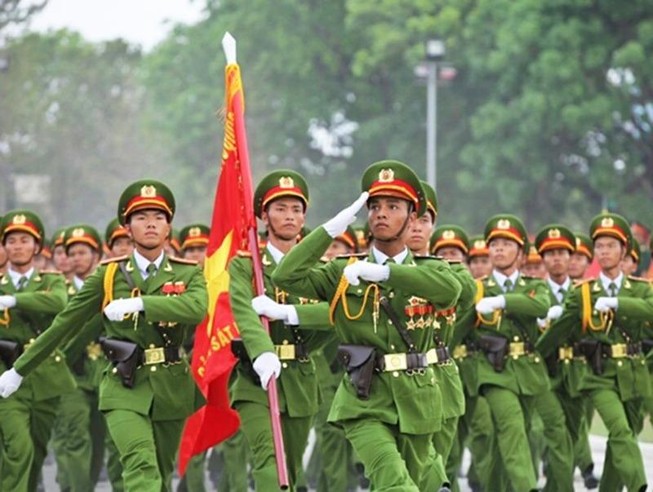Đưa ra khỏi ngành những công an sa ngã