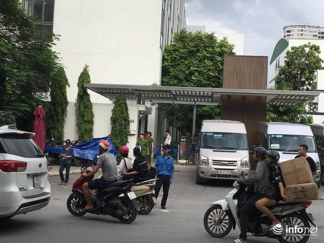 Thực nghiệm hiện trường vụ bé trai Trường Gateway tử vong