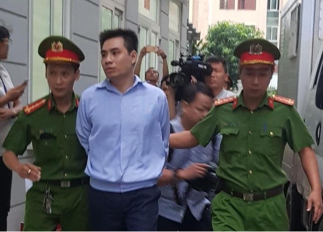 Đang xử vụ hiếp dâm bé gái ở Chương Mỹ