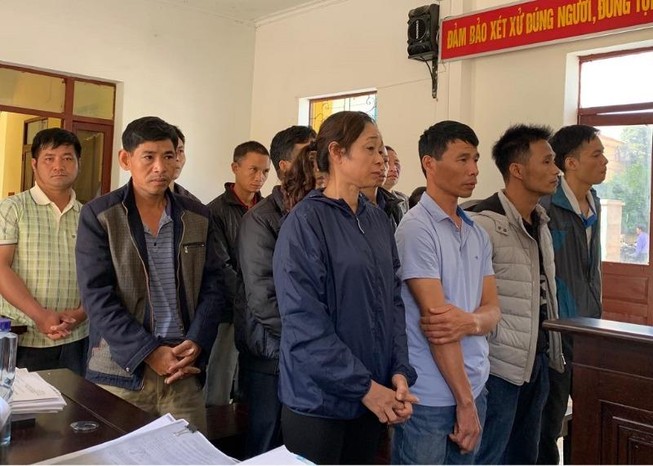 Triệu tập hàng loạt công an đến phiên xử vụ đánh bạc