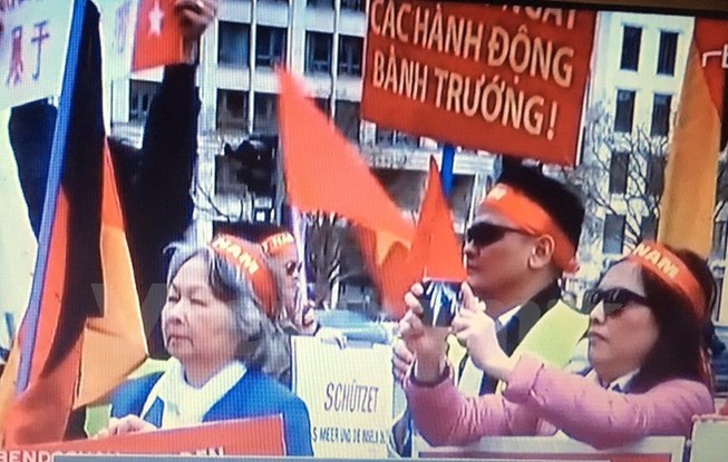 Truyền thông Đức đưa tin người Việt biểu tình phản đối Trung Quốc