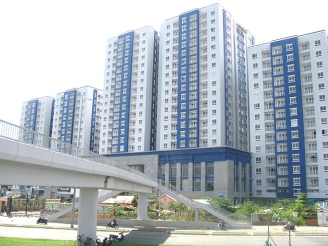 Chuyển cư dân Carina ở tạm chung cư City Gate Towers