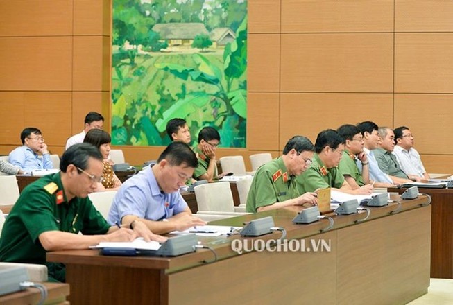 Chẳng lẽ người nghèo thì không bao giờ được đặc xá?