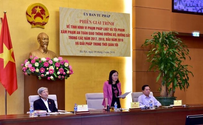 Yêu cầu Bộ GTVT giải trình về việc thu phí BOT