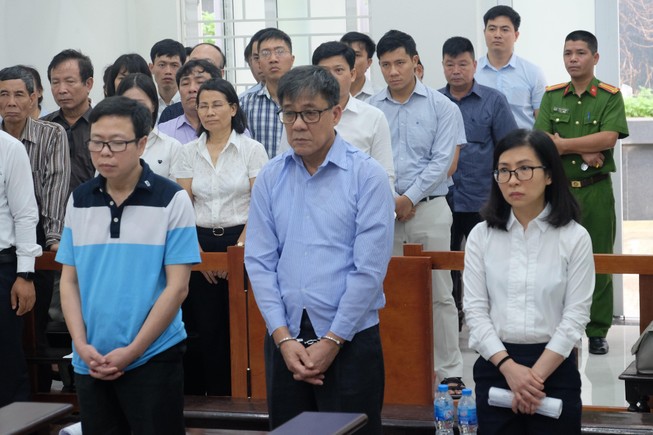 Nhận lãi ngoài hàng chục tỉ, dàn cựu lãnh đạo PVEP hầu toà