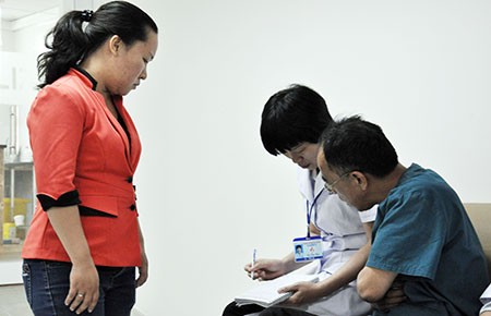 Nạn “kim thiền thoát xác” của “bác sĩ” Trung Quốc