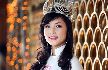 Đồng ý thu hồi vương miện hoa hậu của Triệu Thị Hà