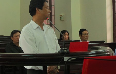 Hoãn xử vì 12/13 nhân chứng vắng mặt