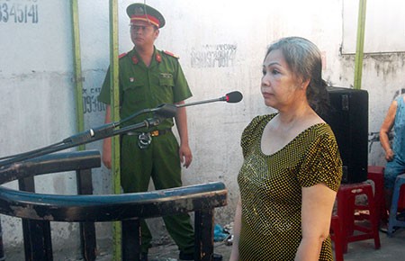Lừa thuê ô tô giúp chỉ vì lời hứa vu vơ