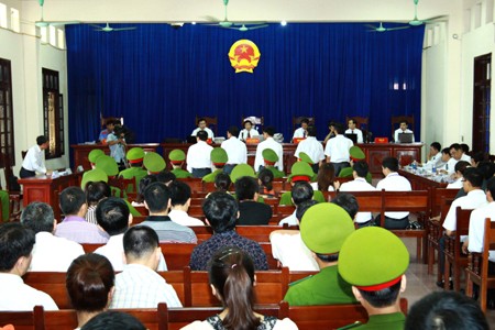 Xác định tư cách tham gia tố tụng: Nhiều thẩm phán chưa thuộc bài!