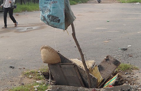 Nắp hố ga nguy hiểm