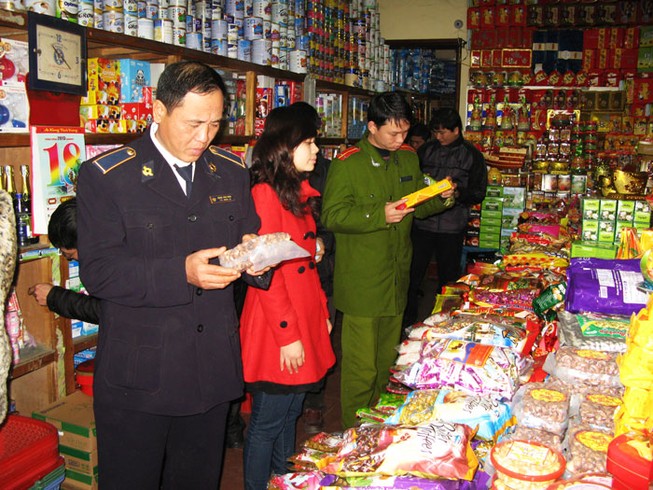 Thành lập sáu đoàn thanh tra về an toàn thực phẩm