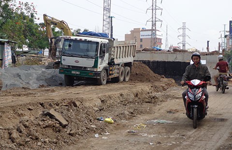 Cầu Ông Buông khó xong trong ngày 31-12