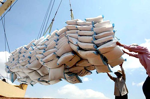 Xuất 240.000 tấn gạo qua Malaysia với giá cao