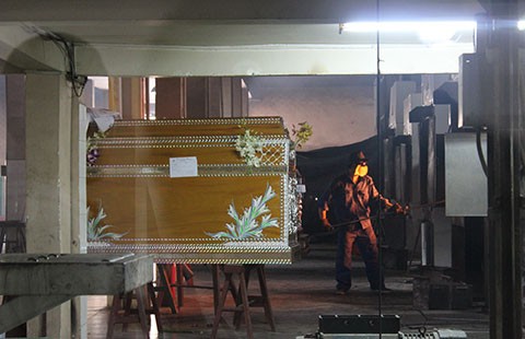 Có hộ khẩu ở TP.HCM thì được hỗ trợ hỏa táng