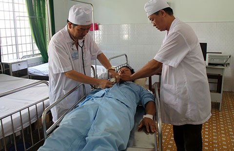 Dùng máy bay cấp cứu bệnh nhân ở Trường Sa