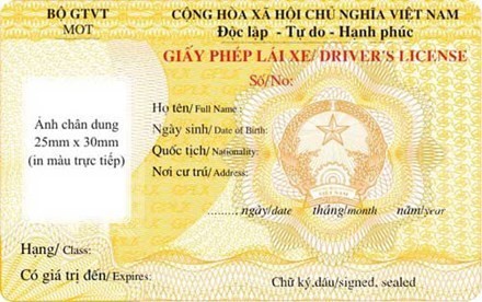 Từ ngày 1-11, một người được hai bằng lái PET